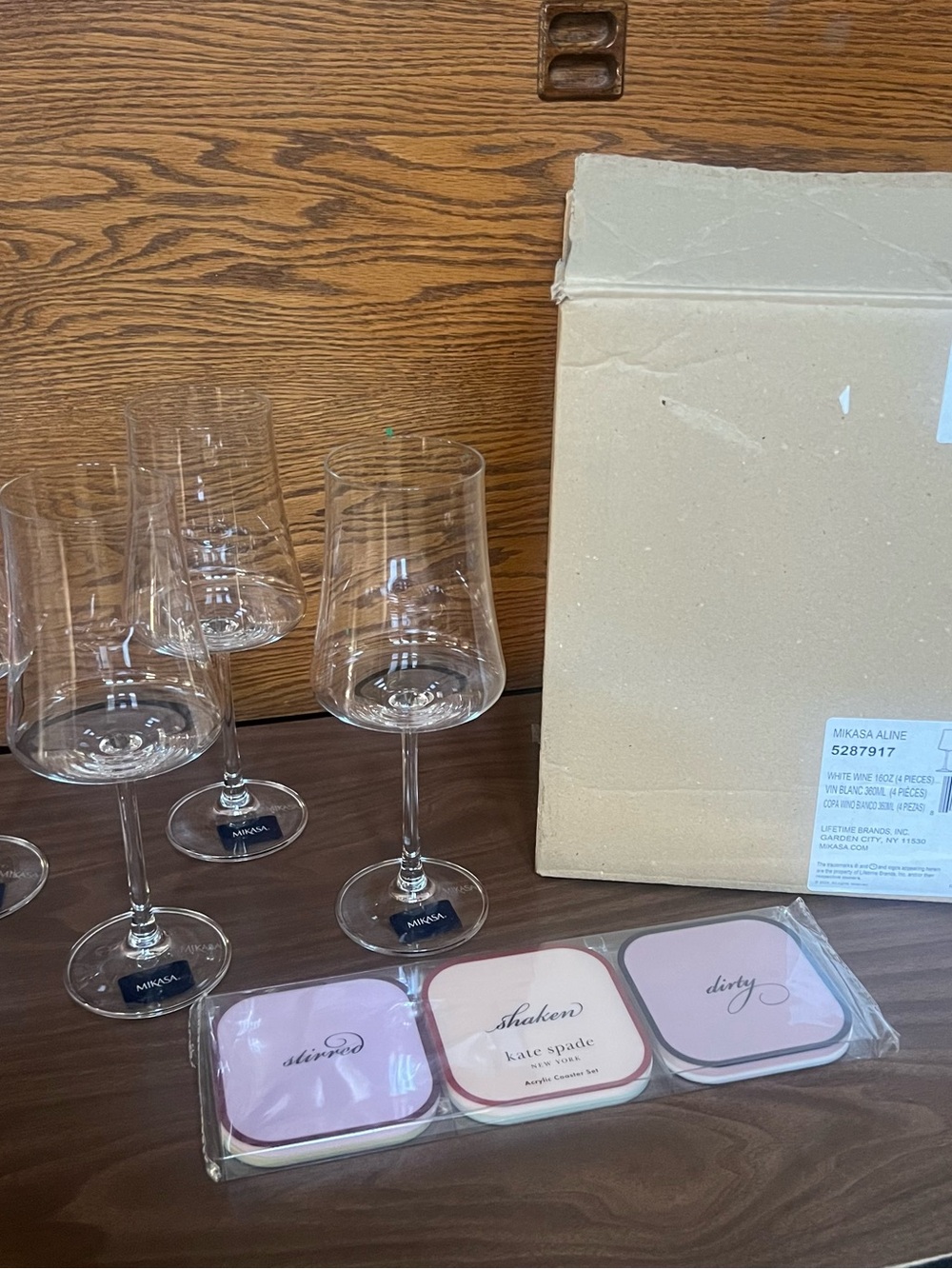 Makasa wine glasses set of 4 & Kate Spade pastel acrylic cocktail coasters - NEW